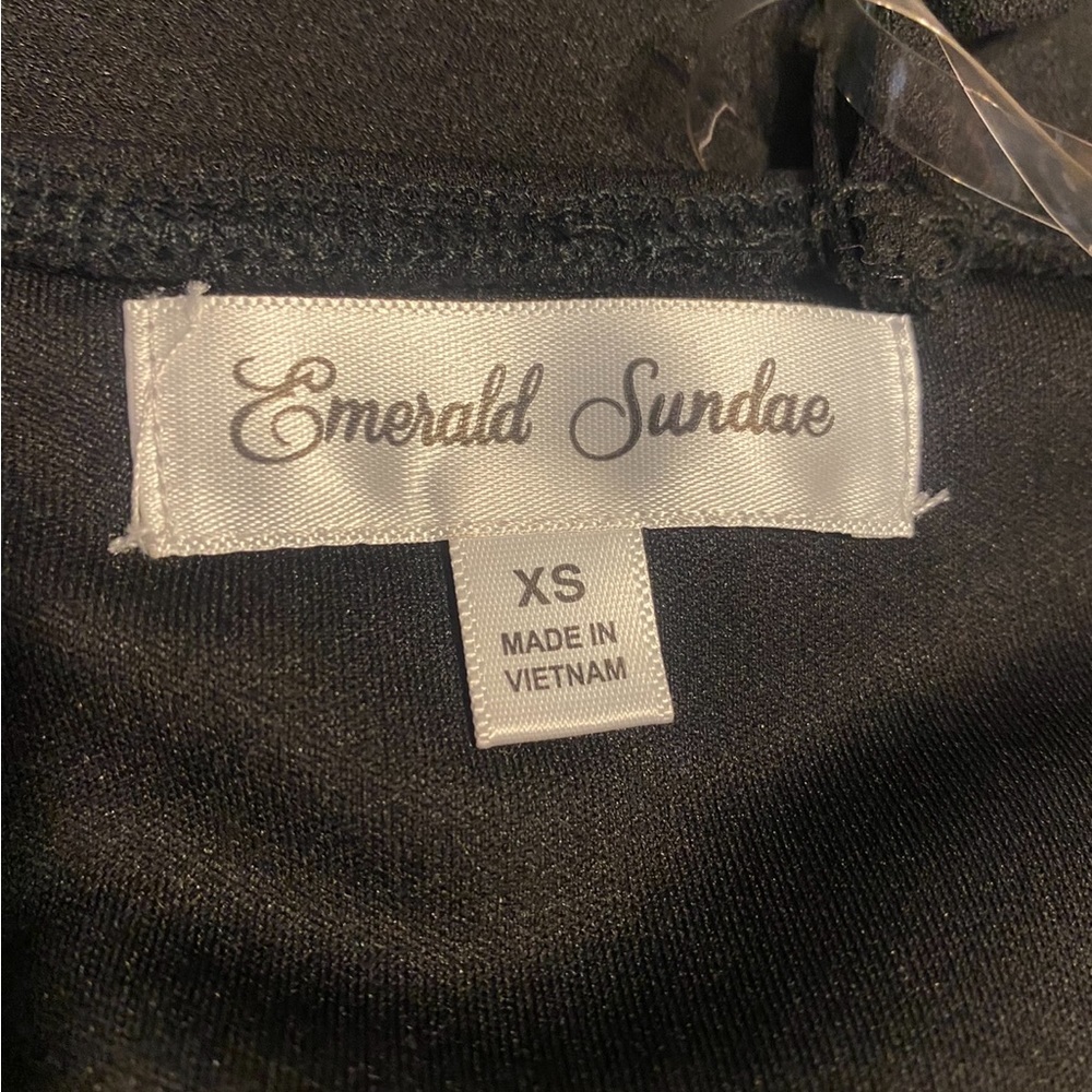 Emerald Sundae Black Ruched Side-Slit Slim Gown - Picture 9 of 10
